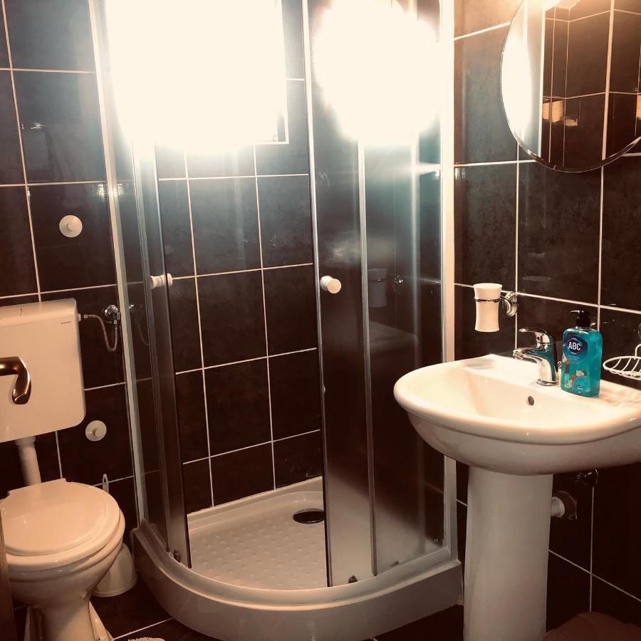 Studio Apartments Kul Budva Luaran gambar