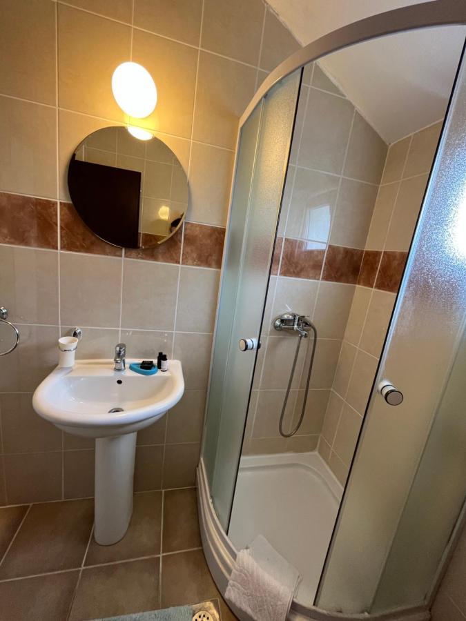 Studio Apartments Kul Budva Luaran gambar