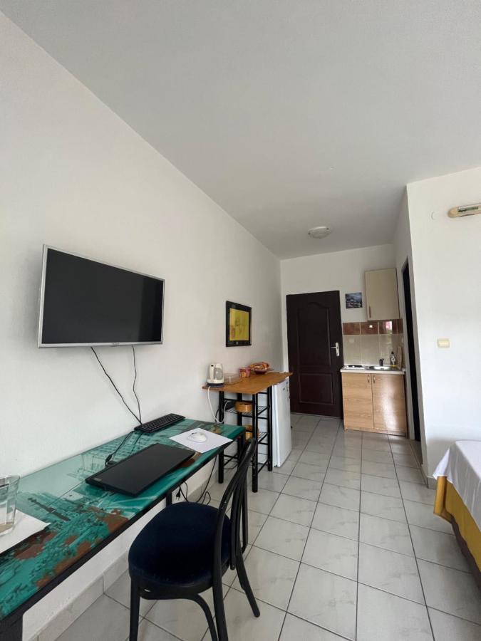 Studio Apartments Kul Budva Luaran gambar